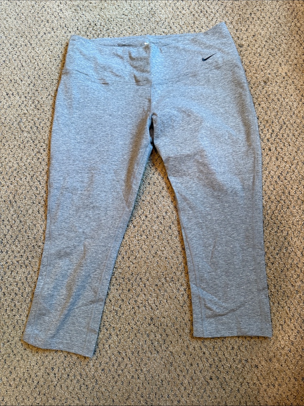 Nike Gray Capri Leggings NWOT